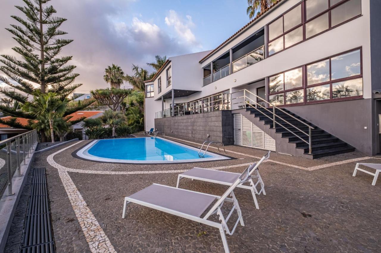 Ample Villa With Pool And Gorgeous Ocean View Funchal  Kültér fotó