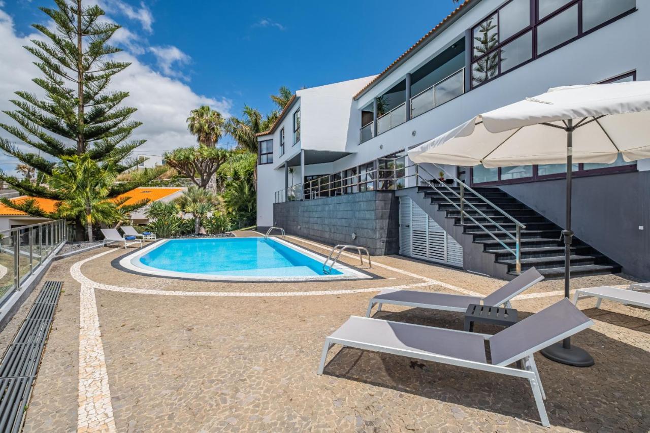 Ample Villa With Pool And Gorgeous Ocean View Funchal  Kültér fotó