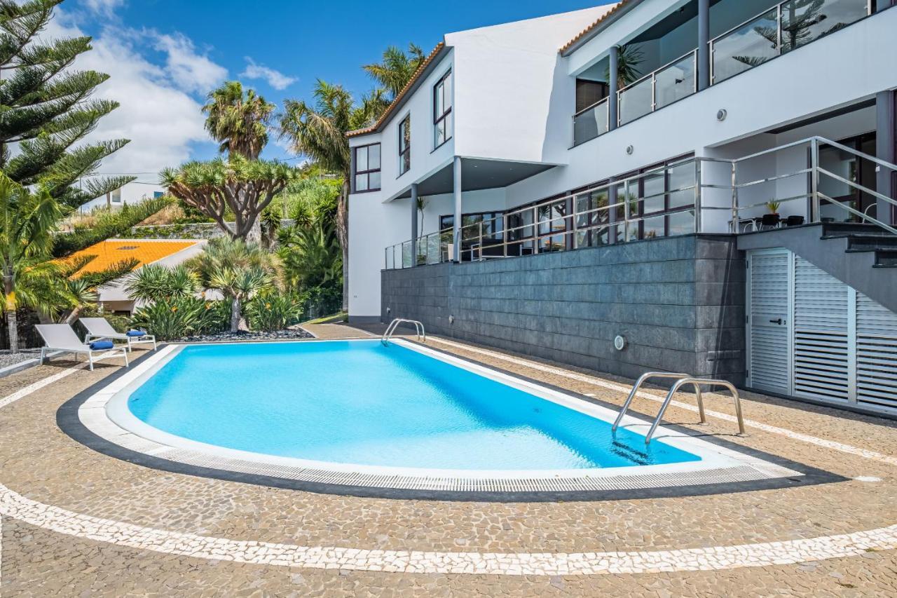 Ample Villa With Pool And Gorgeous Ocean View Funchal  Kültér fotó