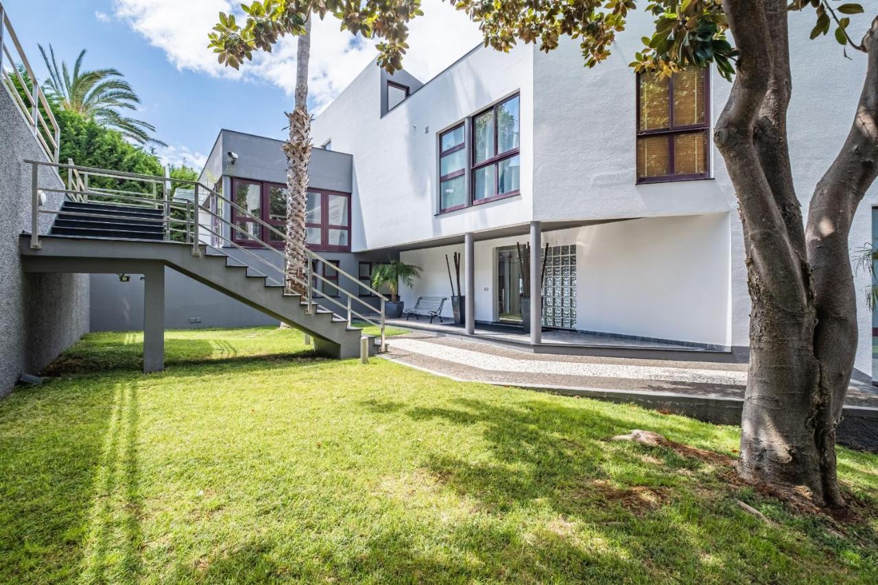 Ample Villa With Pool And Gorgeous Ocean View Funchal  Kültér fotó