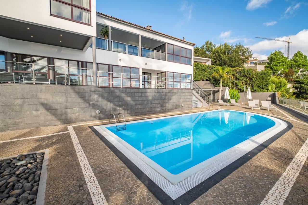 Ample Villa With Pool And Gorgeous Ocean View Funchal  Kültér fotó