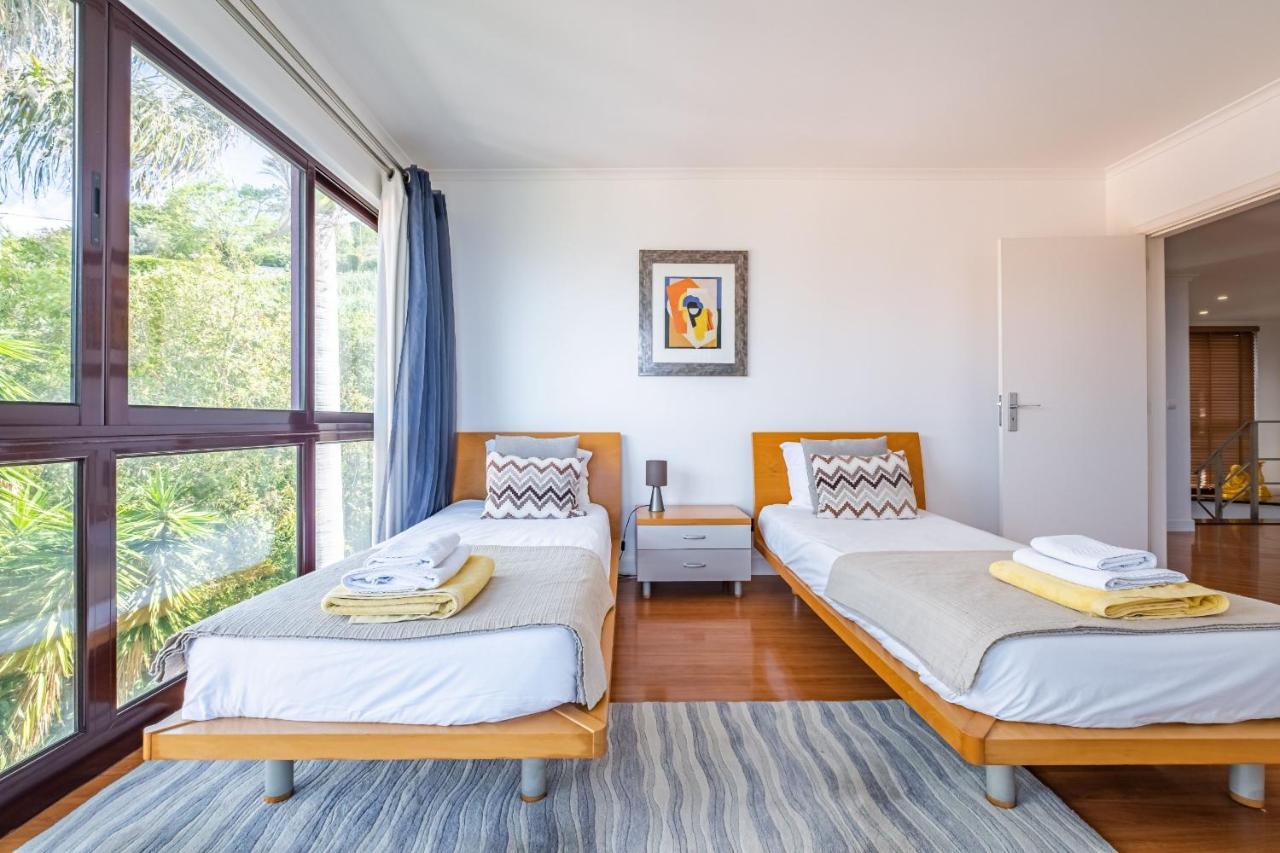 Ample Villa With Pool And Gorgeous Ocean View Funchal  Kültér fotó